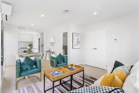 Photo of property in 451d Massey Road, Mangere East, Auckland, 2024