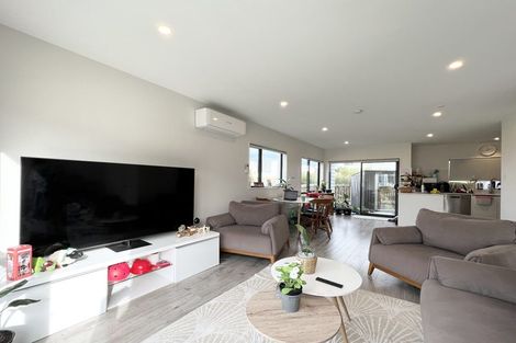 Photo of property in 15 Tahingamanu Road, Hobsonville, Auckland, 0616