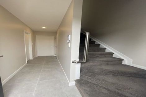 Photo of property in 2/58 Te Atatu Road, Te Atatu South, Auckland, 0610