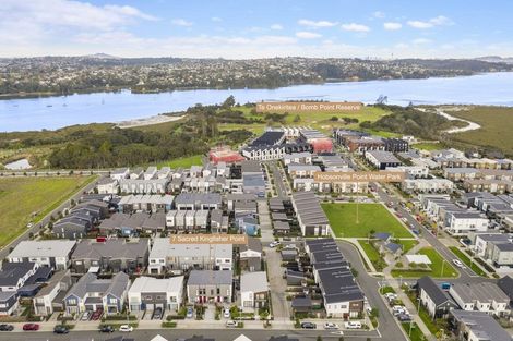 Photo of property in 7 Sacred Kingfisher Road, Hobsonville, Auckland, 0616
