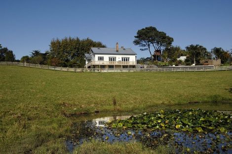 Photo of property in 1960 East Coast Road, Stillwater, Silverdale, 0993