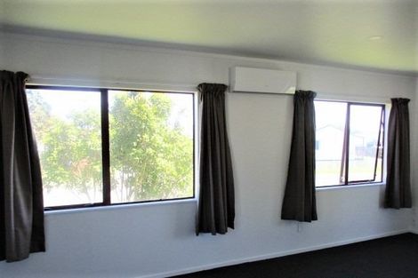 Photo of property in 8 Beech Place, Owhata, Rotorua, 3010