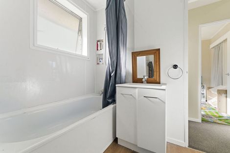 Photo of property in 2/15 Phoenix Place, Papatoetoe, Auckland, 2025