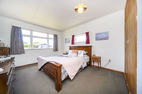 Photo of property in 15 Waldegrave Street, Palmerston North, 4410