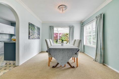 Photo of property in 11 Sandalwood Drive, Dinsdale, Hamilton, 3204