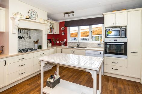 Photo of property in 16 Hislop Street, Geraldine, 7930