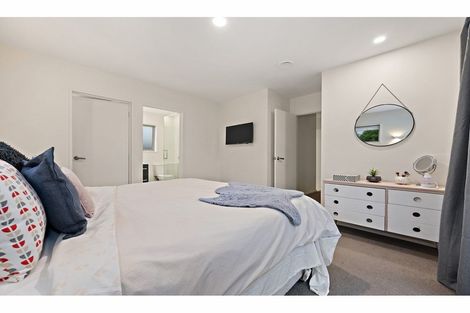 Photo of property in 15 Little Oaks Drive, Yaldhurst, Christchurch, 8042