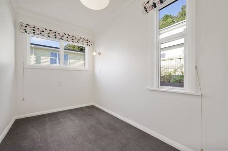 Photo of property in 70 Para Street, Miramar, Wellington, 6022