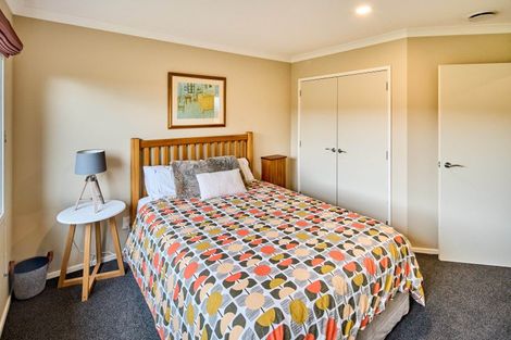 Photo of property in 116 Kirton Drive, Riverstone Terraces, Upper Hutt, 5018