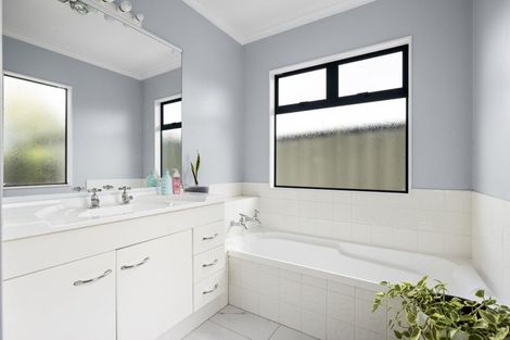 Photo of property in 63b Grace Road, Tauranga South, Tauranga, 3112