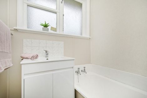 Photo of property in 11 Davis Crescent, Elderslea, Upper Hutt, 5018