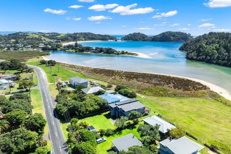 Photo of property in 878 Matapouri Road, Matapouri, Whangarei, 0173