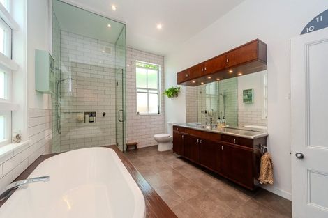 Photo of property in 23 Palm Grove, Berhampore, Wellington, 6023