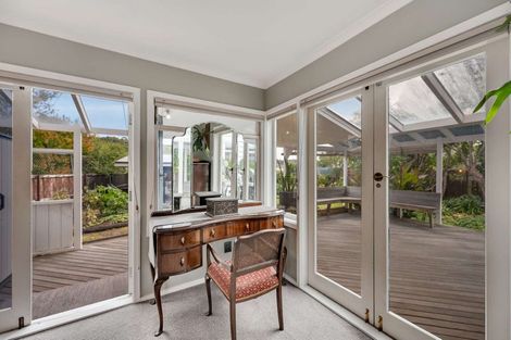 Photo of property in 42 Church Road, Taradale, Napier, 4112