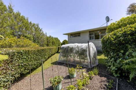 Photo of property in 11a Longview Drive, Merrilands, New Plymouth, 4312