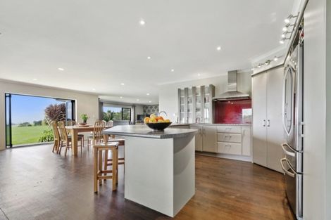 Photo of property in 3048 Awhitu Road, Awhitu, Waiuku, 2684