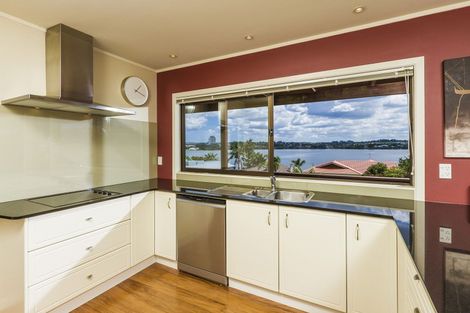 Photo of property in 17 Manurere Avenue, Takapuna, Auckland, 0622