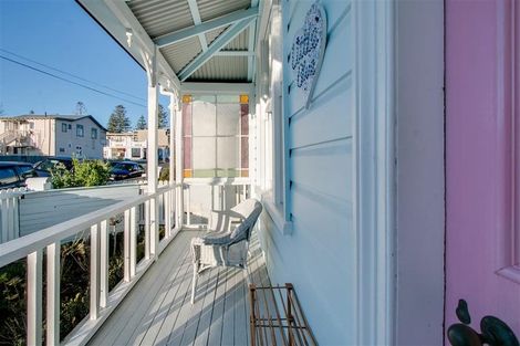 Photo of property in 8 Sale Street, Napier South, Napier, 4110