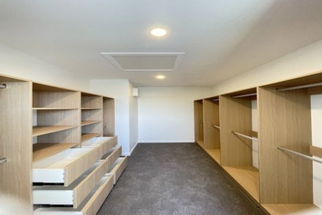 Photo of property in 16 The Anchorage, Sunnyhills, Auckland, 2010