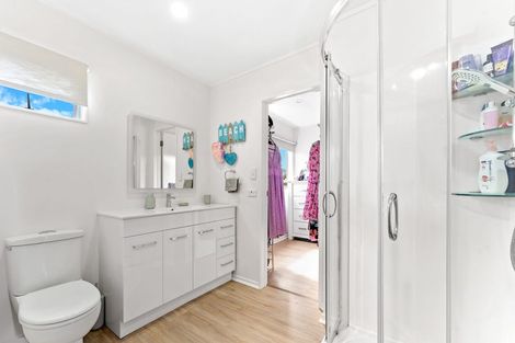 Photo of property in 12 Castaway Place, Gulf Harbour, Whangaparaoa, 0930