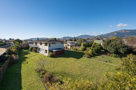 Photo of property in 2 Balmoral Place, Stoke, Nelson, 7011