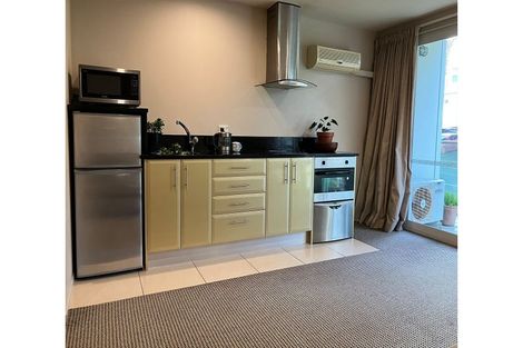 Photo of property in 1/6d Durham Street, Tauranga, 3110