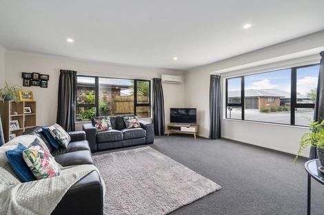 Photo of property in 22 Liberty Grove, Kelvin Grove, Palmerston North, 4414