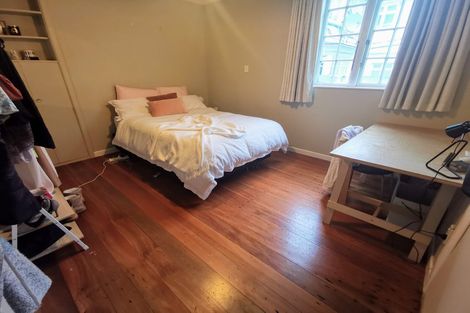 Photo of property in 1/17 Clifton Terrace, Kelburn, Wellington, 6012