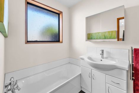 Photo of property in 10 Rowanwood Close, Halswell, Christchurch, 8025