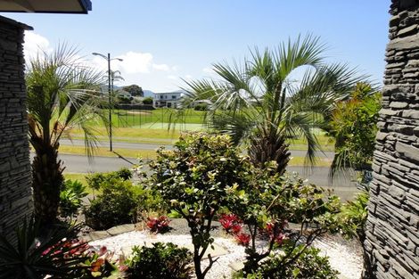 Photo of property in 12 Key West Drive, One Tree Point, 0118