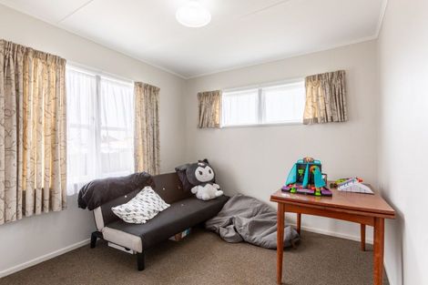 Photo of property in 34 James Street, Dannevirke, 4930