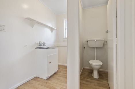 Photo of property in 1/7 Settlement Road, Papakura, 2110