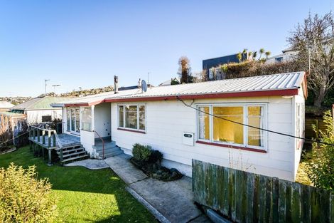 Photo of property in 2 Walter Street, The Glen, Dunedin, 9011