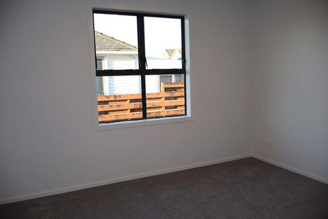 Photo of property in 1/30 Shakespeare Road, Milford, Auckland, 0620