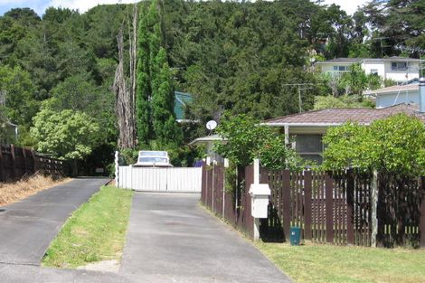Photo of property in 2/32 Simon Ellice Drive, Bayview, Auckland, 0629