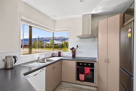 Photo of property in 17 Missy Crescent, Mount Pisa, Cromwell, 9383