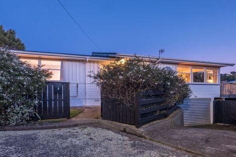 Photo of property in 7 Pauline Way, Paparangi, Wellington, 6037