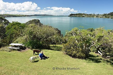 Photo of property in 14 Moana Road, Tinopai, 0593