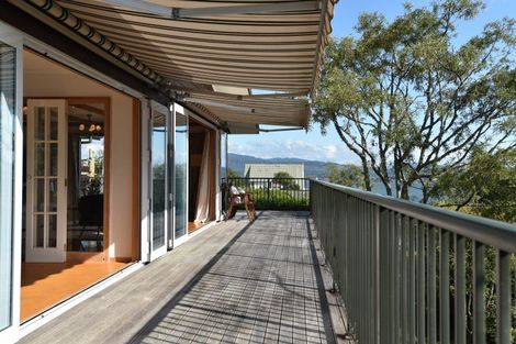 Photo of property in 6 Pah Road, Kawaha Point, Rotorua, 3010