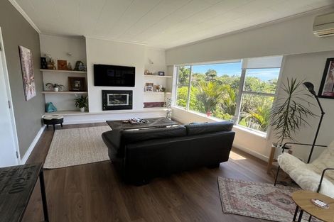 Photo of property in 12 Stoke Street, Westown, New Plymouth, 4310