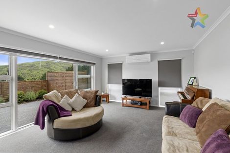 Photo of property in 3 Takapo Grove, Kelson, Lower Hutt, 5010