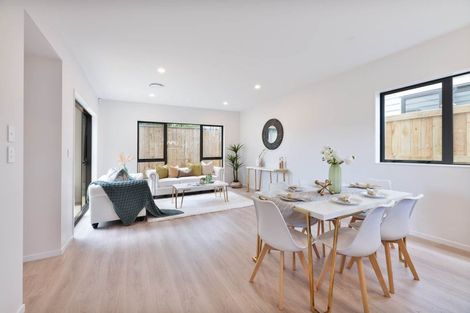 Photo of property in 21c Montgomery Avenue, Belmont, Auckland, 0622