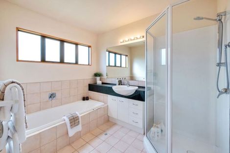 Photo of property in 6 Shannon Place, Torbay, Auckland, 0630