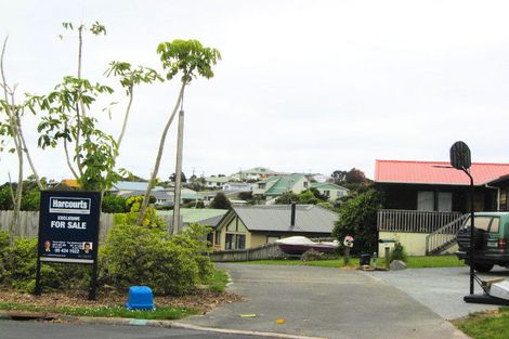 Photo of property in 27 D'urville Place, Gulf Harbour, Whangaparaoa, 0930