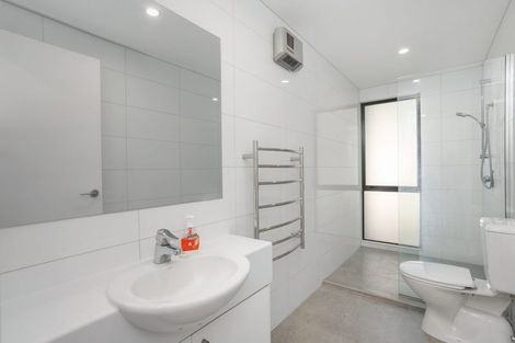 Photo of property in 10/868 Colombo Street, Christchurch Central, Christchurch, 8013