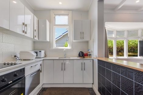 Photo of property in 1/5 Van Diemen Street, Nelson South, Nelson, 7010