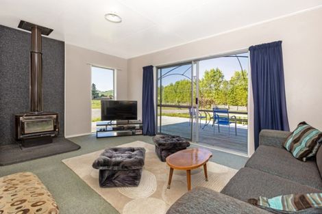 Photo of property in 172 Whatatutu Road, Te Karaka, 4094