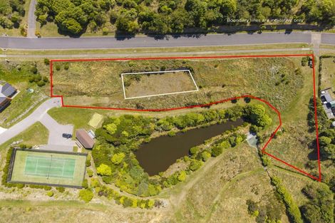 Photo of property in 7 Grandview Lane, Acacia Bay, 3385