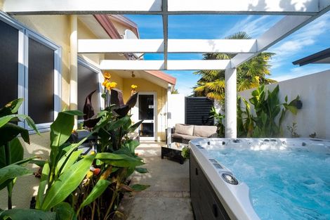 Photo of property in 50 Park Road, Greenmeadows, Napier, 4112