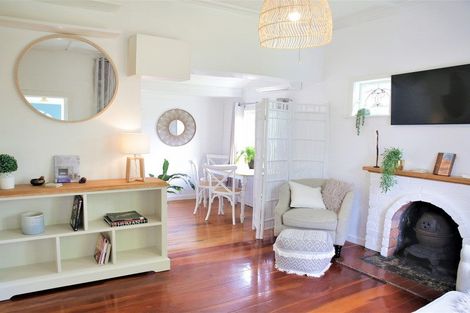 Photo of property in 1/89 Glengarry Road, Glen Eden, Auckland, 0602